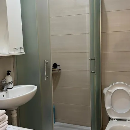 - Up To 4 Persons Apartamento Podgorica