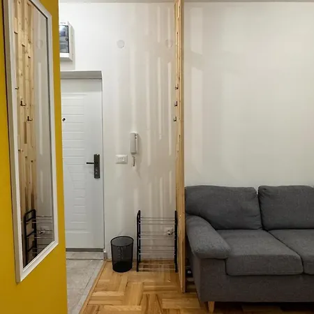 - Up To 4 Persons Apartamento *