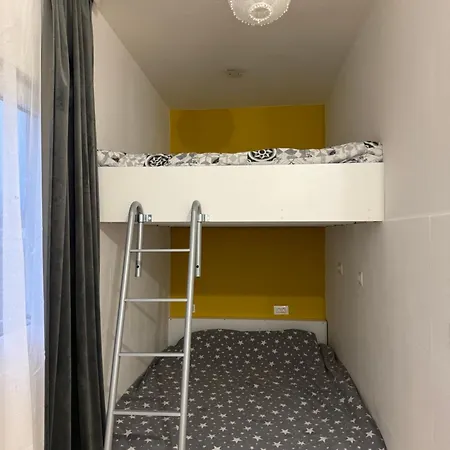 - Up To 4 Persons Apartamento *